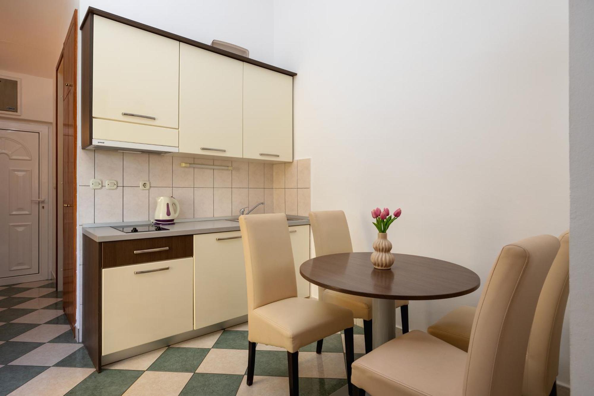 Premium Apartments - Lavica Beach Podstrana Cameră foto